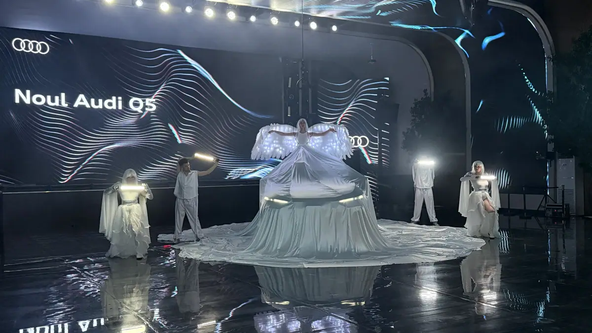 Audi — LED Reveal Show