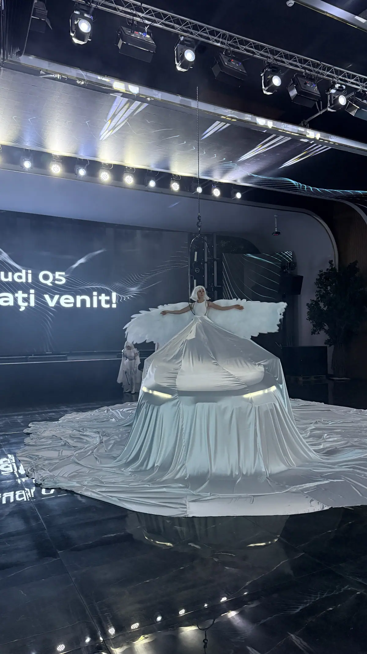 Audi — LED Reveal Show