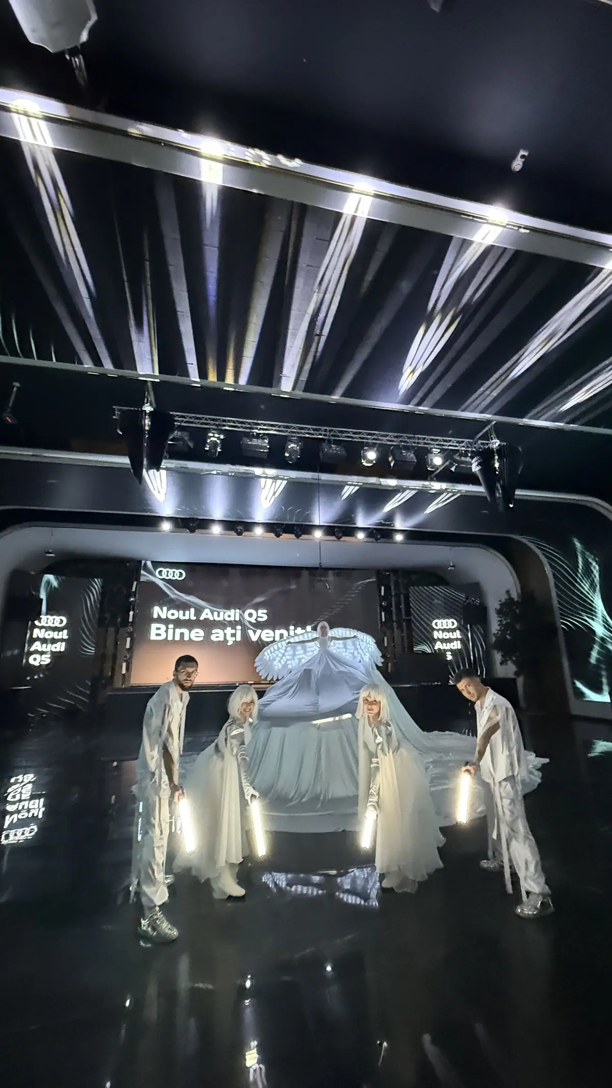 Audi — LED Reveal Show