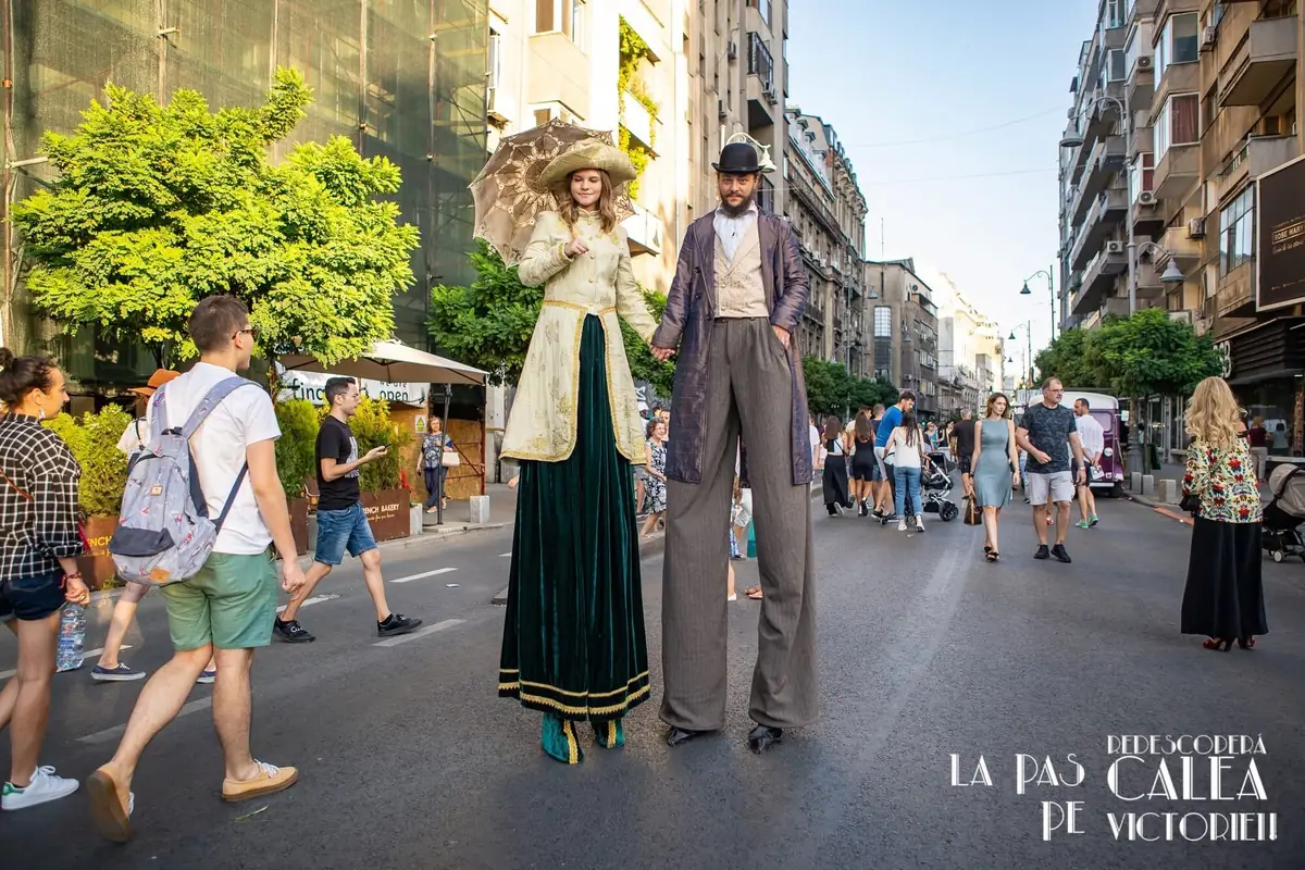 CREART × La Pas pe Calea Victoriei