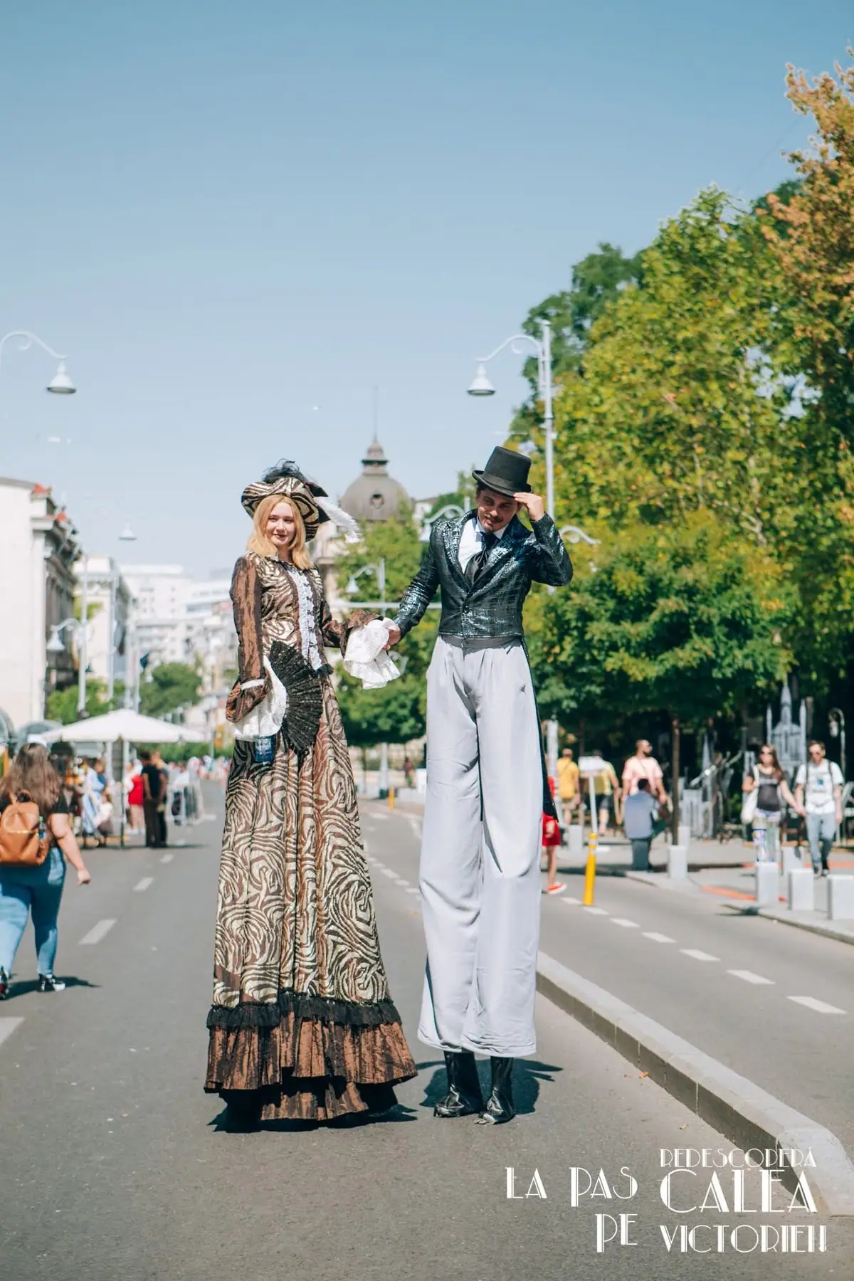 CREART × La Pas pe Calea Victoriei