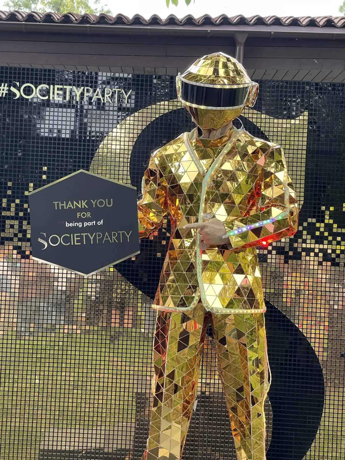 Sobranie — Society Party