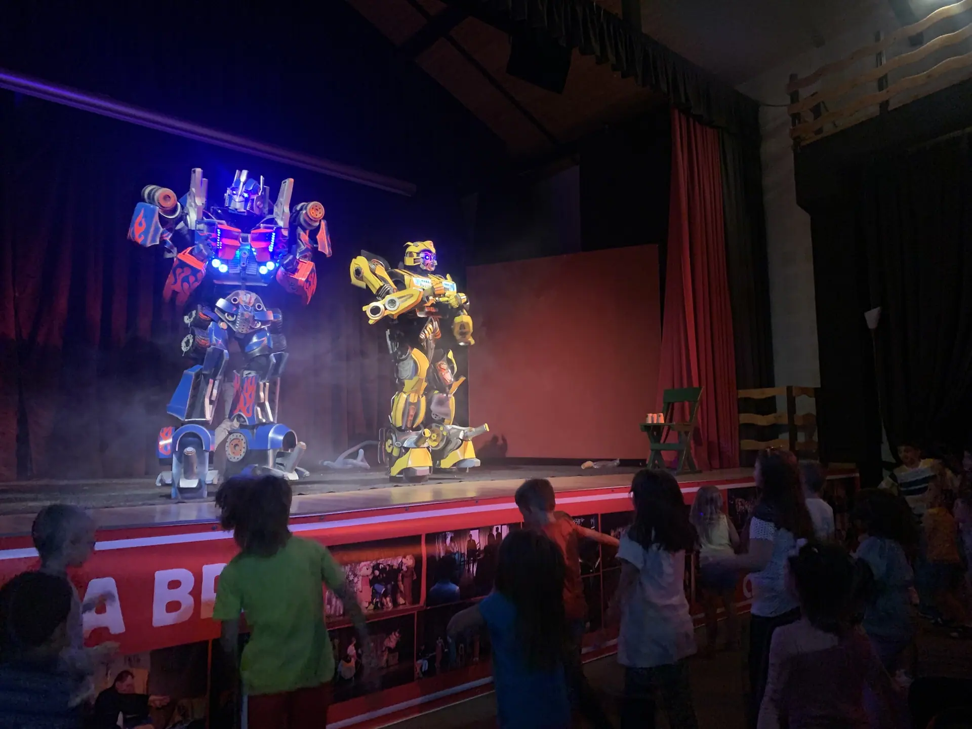 Magic, LED robots and Transformers, rotated by season, for a crowd that changes with every group of guests.