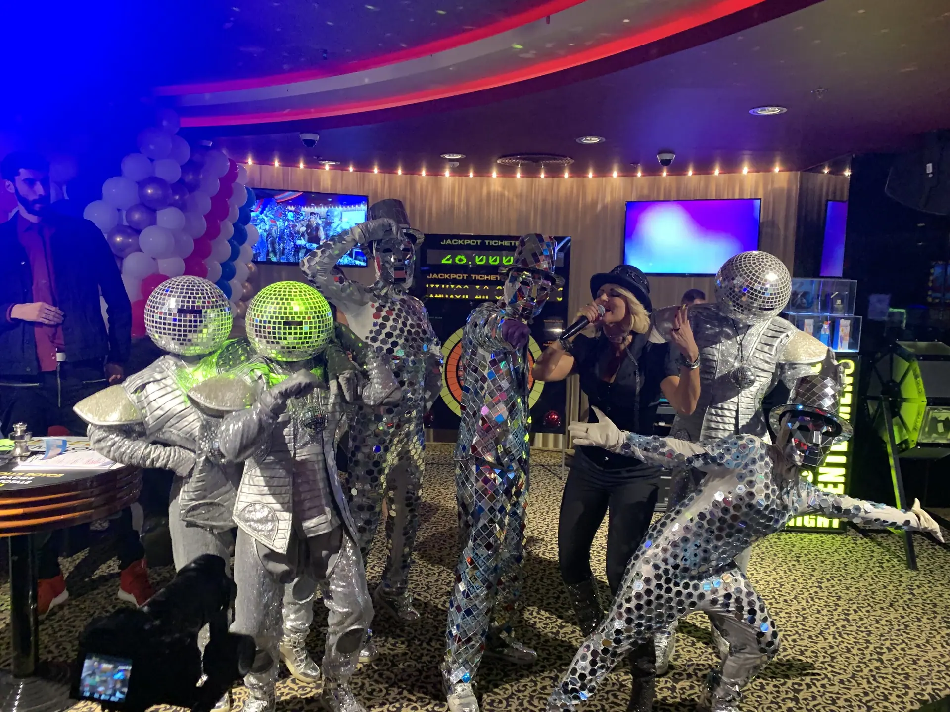 Four to five performers per event, on the ground and on stilts, themed from Mirror Men all the way to Cirque du Casino.